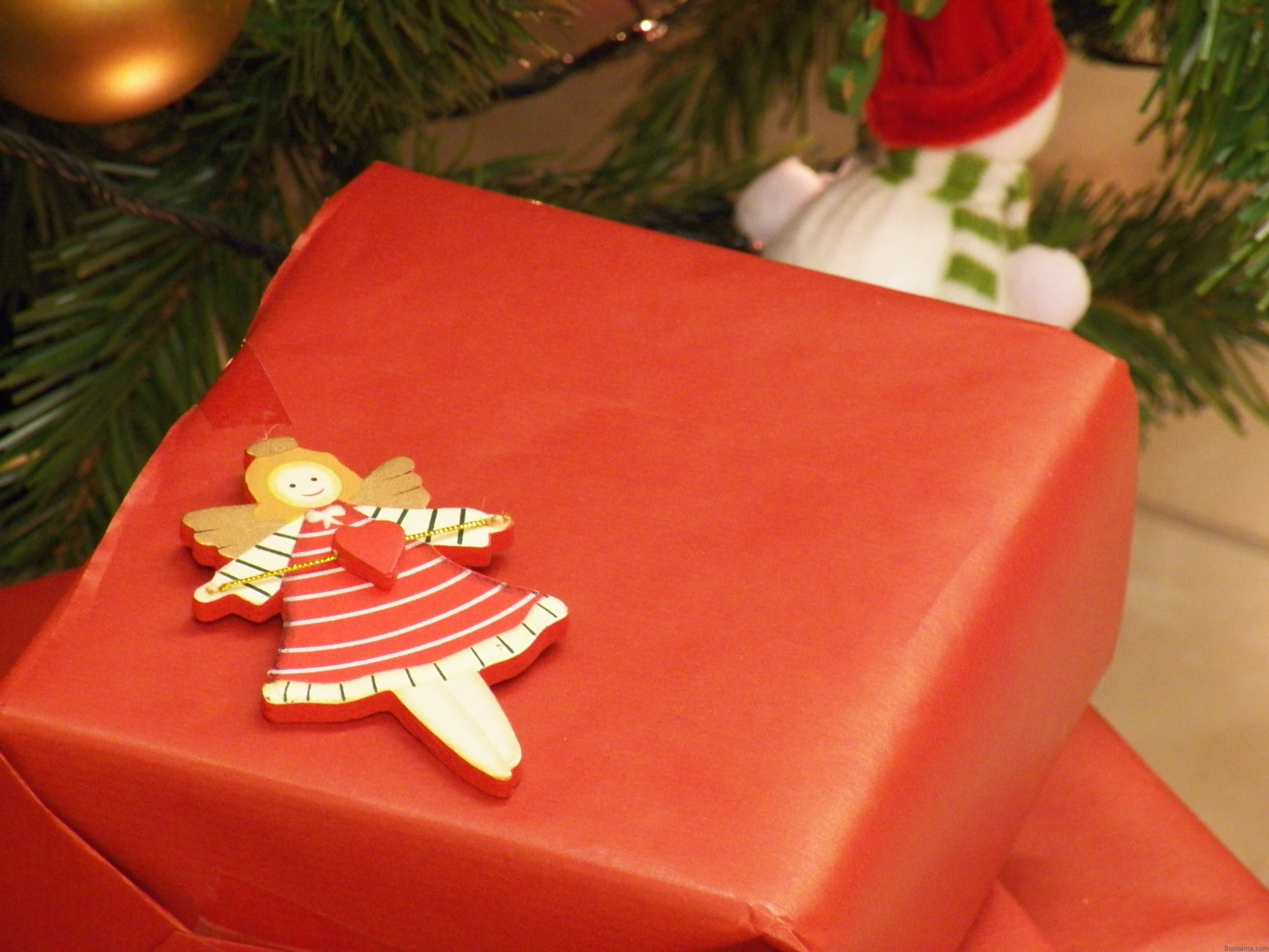 Impacchettare Regali Di Natale.Packaging Come Incartare I Regali Di Natale In Modo Originale Bismama