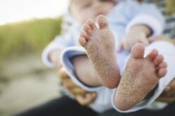 Neonati d’estate: i 10 consigli della Società Italiana di Neonatologia per viaggiare con un neonato