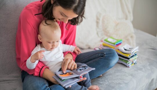 Fare un figlio in Partita IVA: come funziona la maternità?