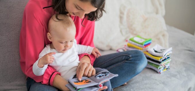 Fare un figlio in Partita IVA: come funziona la maternità?